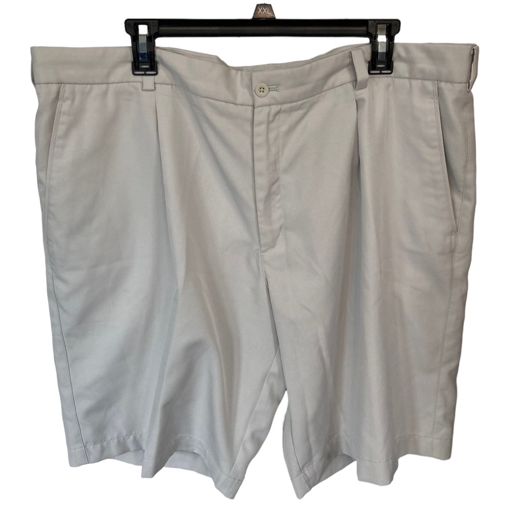 Nike Golf Mens Shorts Dri-Fit Beige Size 40.